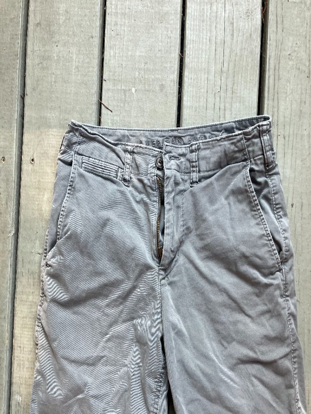 American Eagle men's grey shorts size 28 waist